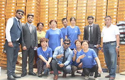 熱烈歡迎巴基斯坦的著名的螺栓進(jìn)口公司來我工廠參觀